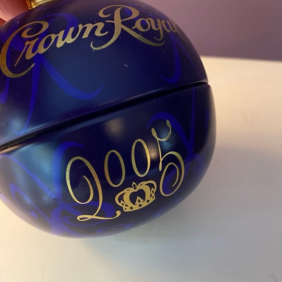 2005 collectible Crown Royal tree ornament. - Picture 2 of 4
